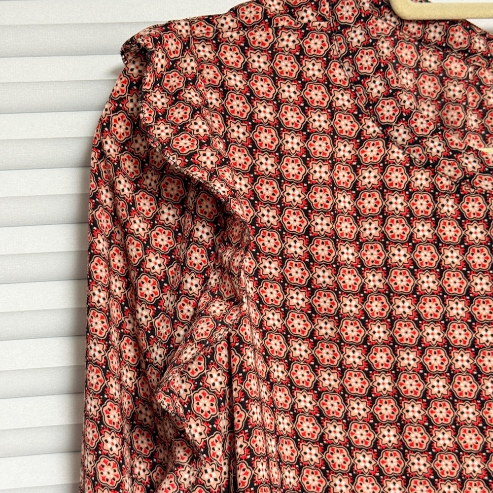 LOFT Red and Black Geometric Blouse - Picture 3 of 6